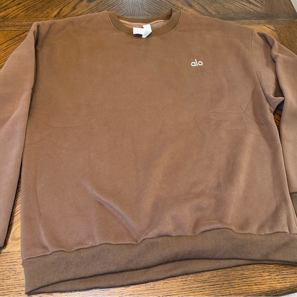 ALO Yoga Men's Crewneck Sweater in Brown